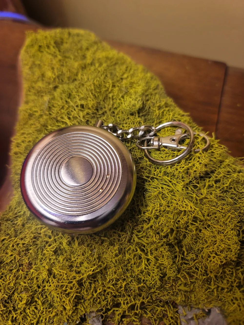 Celestial Moon & Star Keychain Pocket Ashtray - Black